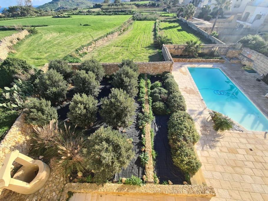 Farmhouse Villa With Large Pool And Garden In Gozo Għarb Εξωτερικό φωτογραφία