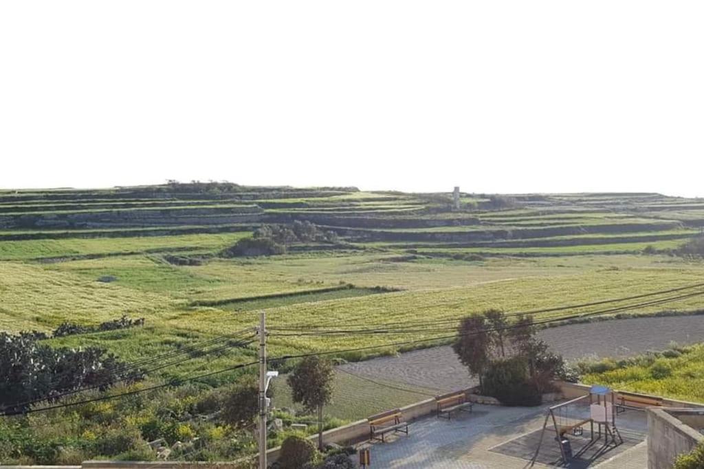 Farmhouse Villa With Large Pool And Garden In Gozo Għarb Εξωτερικό φωτογραφία