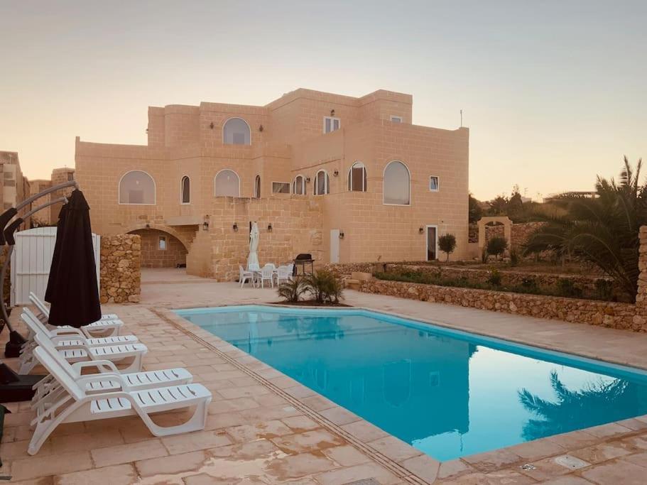 Farmhouse Villa With Large Pool And Garden In Gozo Għarb Εξωτερικό φωτογραφία