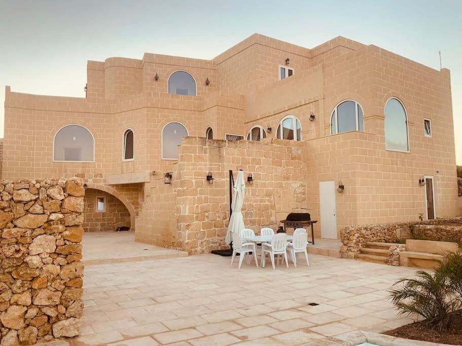 Farmhouse Villa With Large Pool And Garden In Gozo Għarb Εξωτερικό φωτογραφία